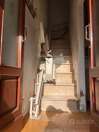 Montascale elettrico a poltroncina Stannah