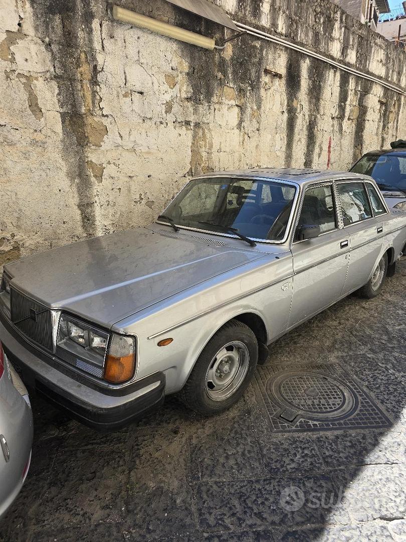 Volvo 244 1976 photo 2
