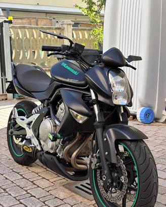 Kawasaki ER-6N 2007 – 22.887 km – Curatissima