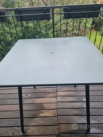 Tavolo EMU pieghevole in ferro 