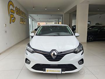 RENAULT Clio TCe 90 CV 5 porte Business tua da €