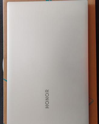 Honor Intel I5 con scheda grafica
