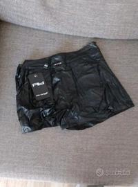 short in ecopelle, taglia S