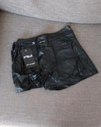 short in ecopelle, taglia S