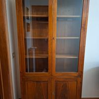  Vetrina  legno artigianale color noce ante vetro