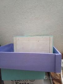 mensole cassette colorate 