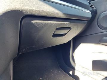 Cassetto portaoggetti BMW 118 del 2010
