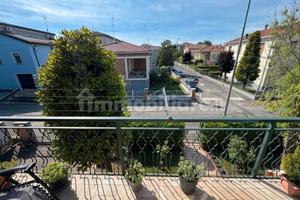 porzione villa bifamiliare 1° piano