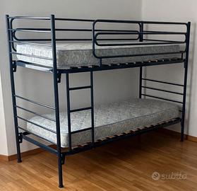 letto a castello materassi compresi