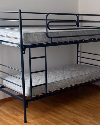 letto a castello materassi compresi