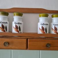 Portaspezie vintage anni '70  con 4 barattoli 