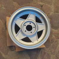 Ferrari 365 Cromodora 7 1/2 x 15" Originale Nuovo