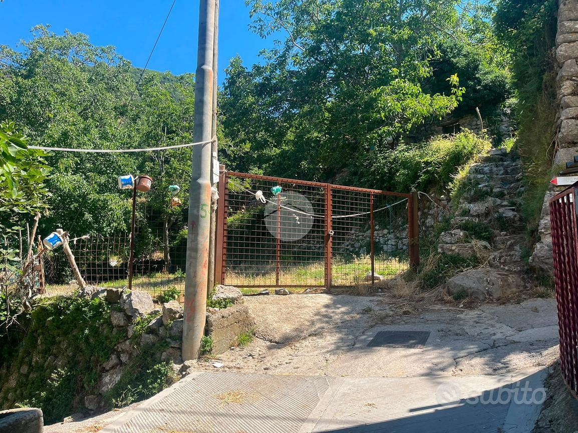 RUSTICO A AGEROLA - Vista 3