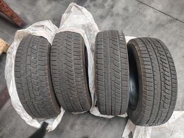 GOMME DA NEVE 