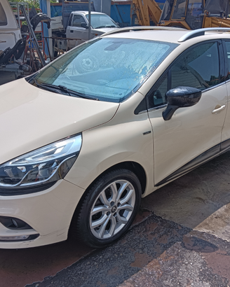 Renault Clio autocarro n1