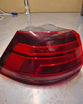 Faro Posteriore esterno sx Golf 7.5 5G9945095E