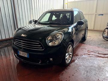 Mini Cooper D Countryman 2.0 Business Automatica