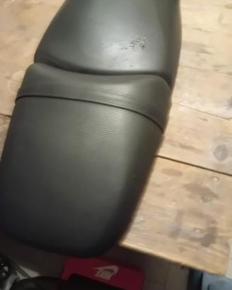 Sella BMW R1150R anno 2002