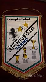 Gagliardetto juventus firmato