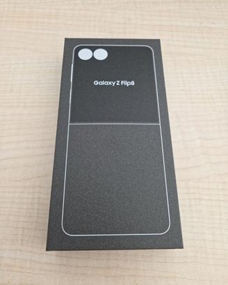 Samsung Galaxy Z Flip8 256GB NUOVO SIGILLATO