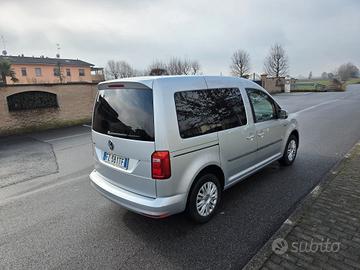 VW Caddy  -  2020