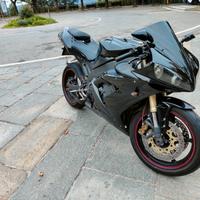 Yamaha YZF R1 - 2004