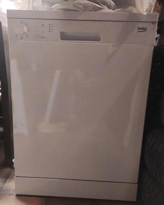 lavastoviglie BEKO