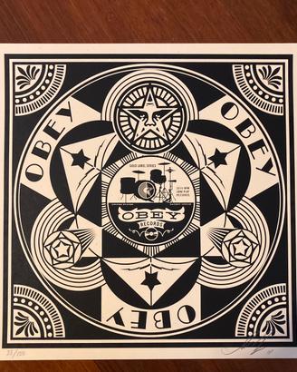 OBEY serigrafia firmata e numerata