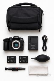 Fotocamera panasonic lumix G7 solo corpo + acessor