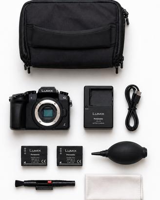 Fotocamera panasonic lumix G7 solo corpo + acessor