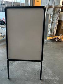 Cavalletto pubblicitario