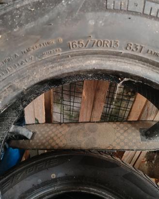 pneumatici della misura 165 70 R13 83T 