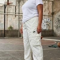 Pantaloni donna Nike FN7696-020 Cargo - taglia L