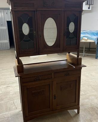 Credenza antica