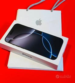 iPhone 16 pro max 256 con 100€ di accessori 