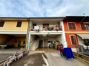 CASA DI CORTE A ROVATO