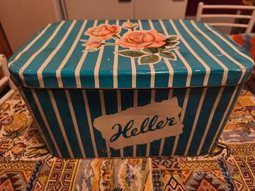 Scatola in metallo vintage