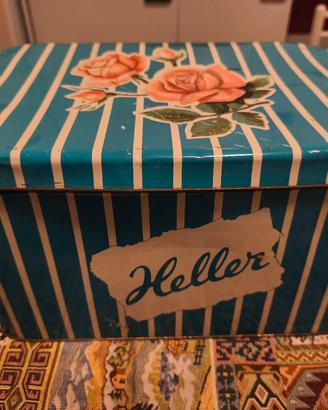 Scatola in metallo vintage