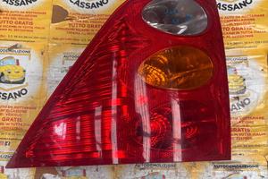 FARO POSTERIORE SINISTRO PEUGEOT 1007 ANNO:2006