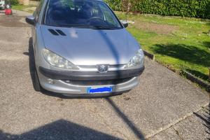 Peugeot  206