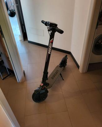 Monopattino Elettrico Ducati Pro 2