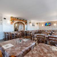 Ristorante Pizzeria attrezzato e avviato sul mare