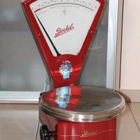 Bilancia BERKEL modello K a 5 kg restaurata rossa