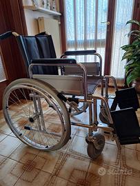 Carrozzina pieghevole