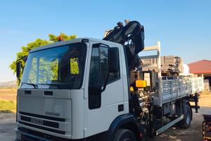 iveco 120 con gru pm