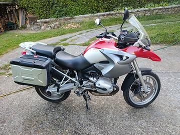 BMW 1200 GS anno 2005 tenuta bene revisionata