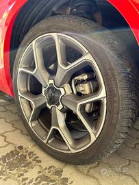 4 Nokian WR Snowproof P 225/40 R19 invernali