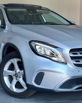 MERCEDES-BENZ GLA 180 1.6 PREMIUM 122CV - FULL LED