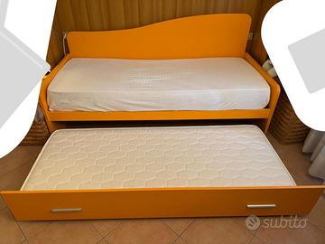 2 letti cameretta + scrivania