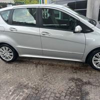 MERCEDES CLASSE A180 CAMBIO AUTOMATICO